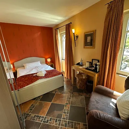 Weisser Baer Mulheim an der Mosel