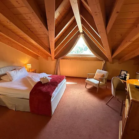 Weisser Baer 4* Mulheim an der Mosel