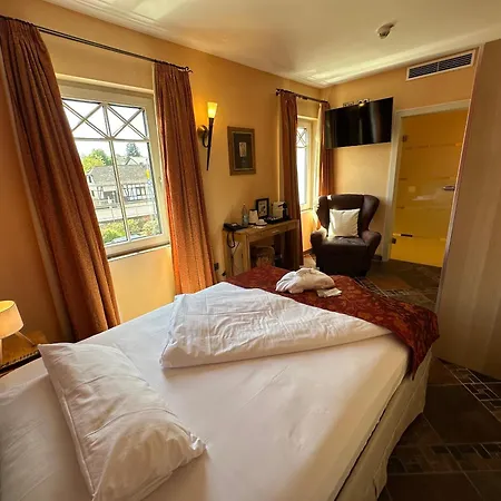 Weisser Baer 4* Mulheim an der Mosel